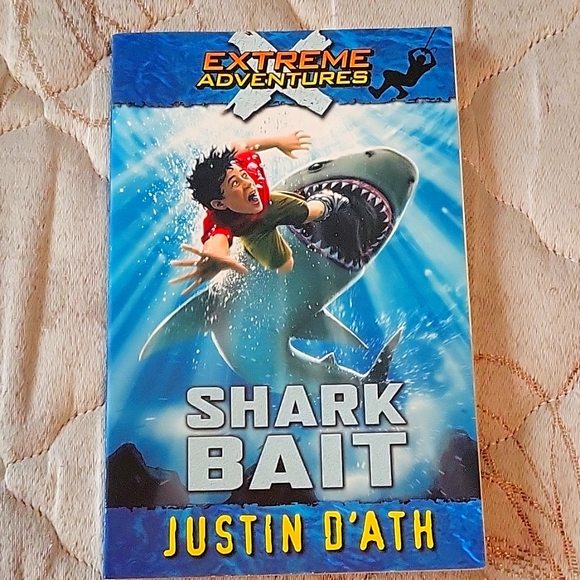 Shark bait book - Picture 1 of 2